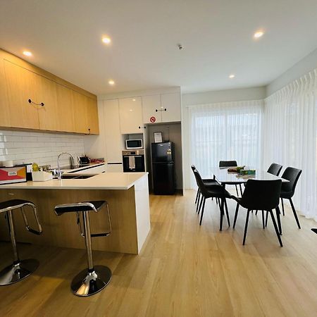 Central Modern 3-Bedroom,3- Bathroom House With Patio And Carpark- Lower Hutt City Centre Εξωτερικό φωτογραφία