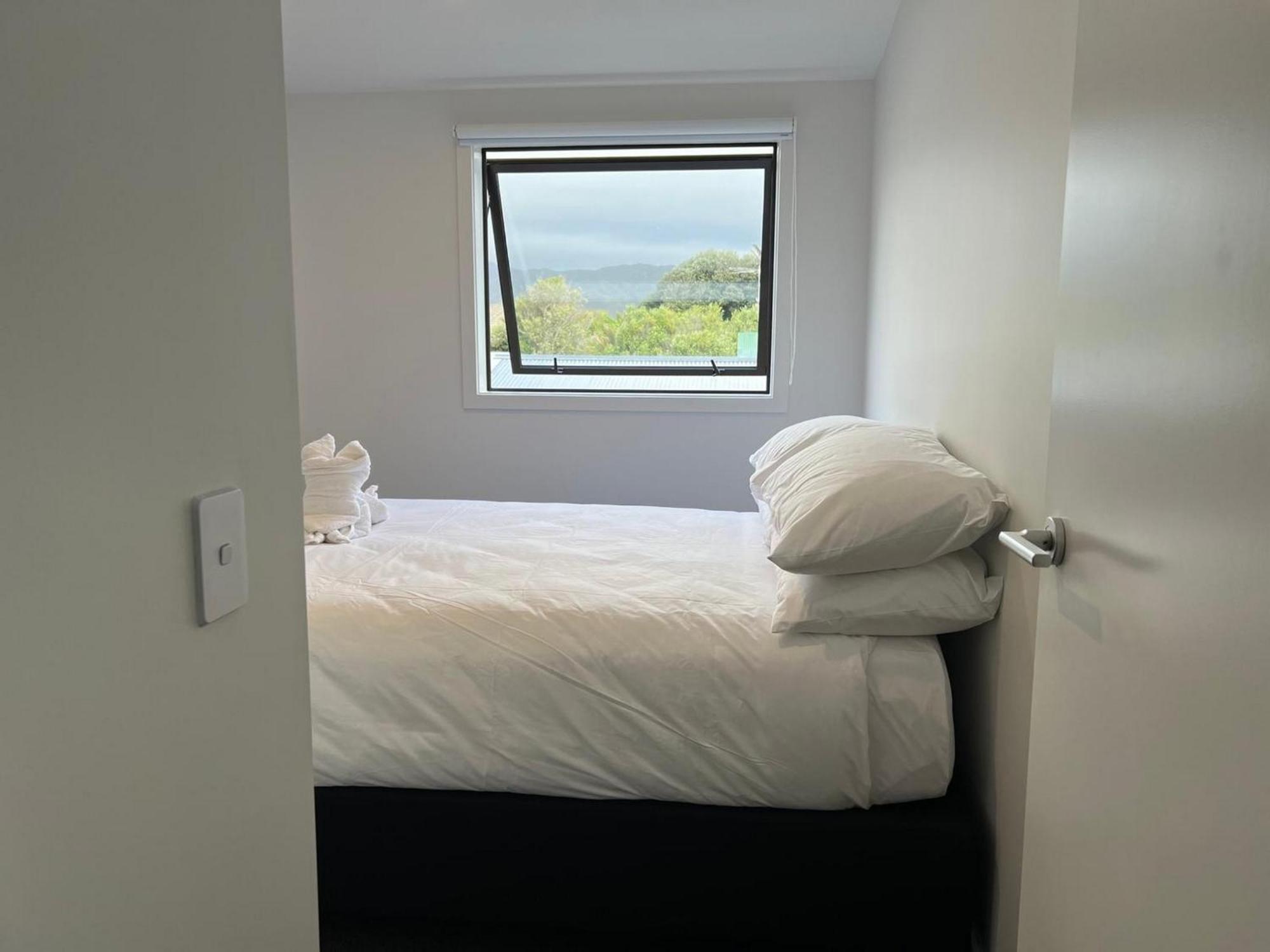 Central Modern 3-Bedroom,3- Bathroom House With Patio And Carpark- Lower Hutt City Centre Εξωτερικό φωτογραφία