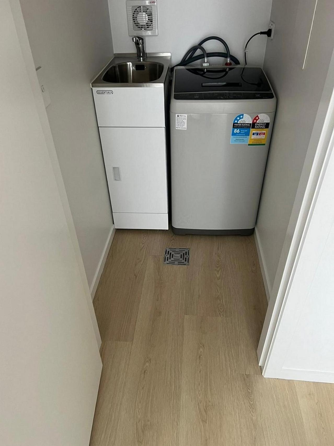 Central Modern 3-Bedroom,3- Bathroom House With Patio And Carpark- Lower Hutt City Centre Εξωτερικό φωτογραφία