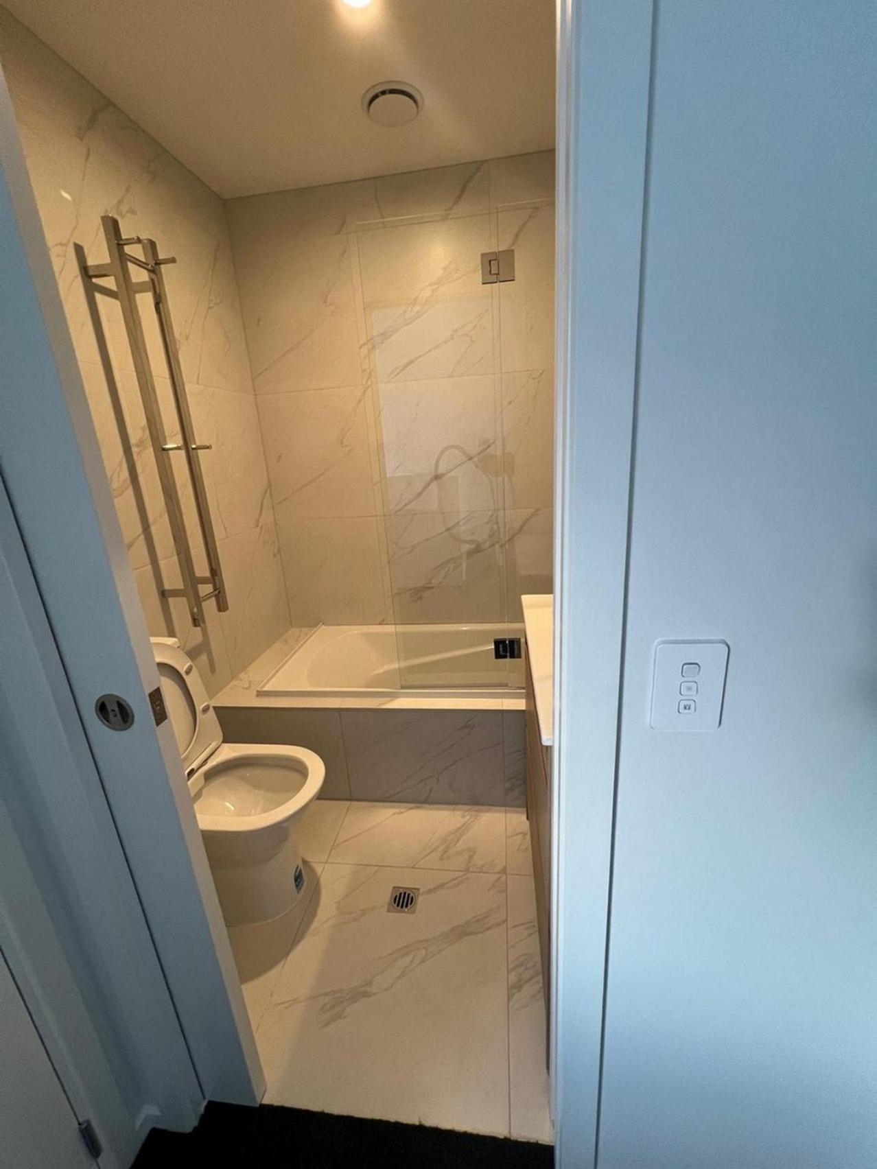 Central Modern 3-Bedroom,3- Bathroom House With Patio And Carpark- Lower Hutt City Centre Εξωτερικό φωτογραφία
